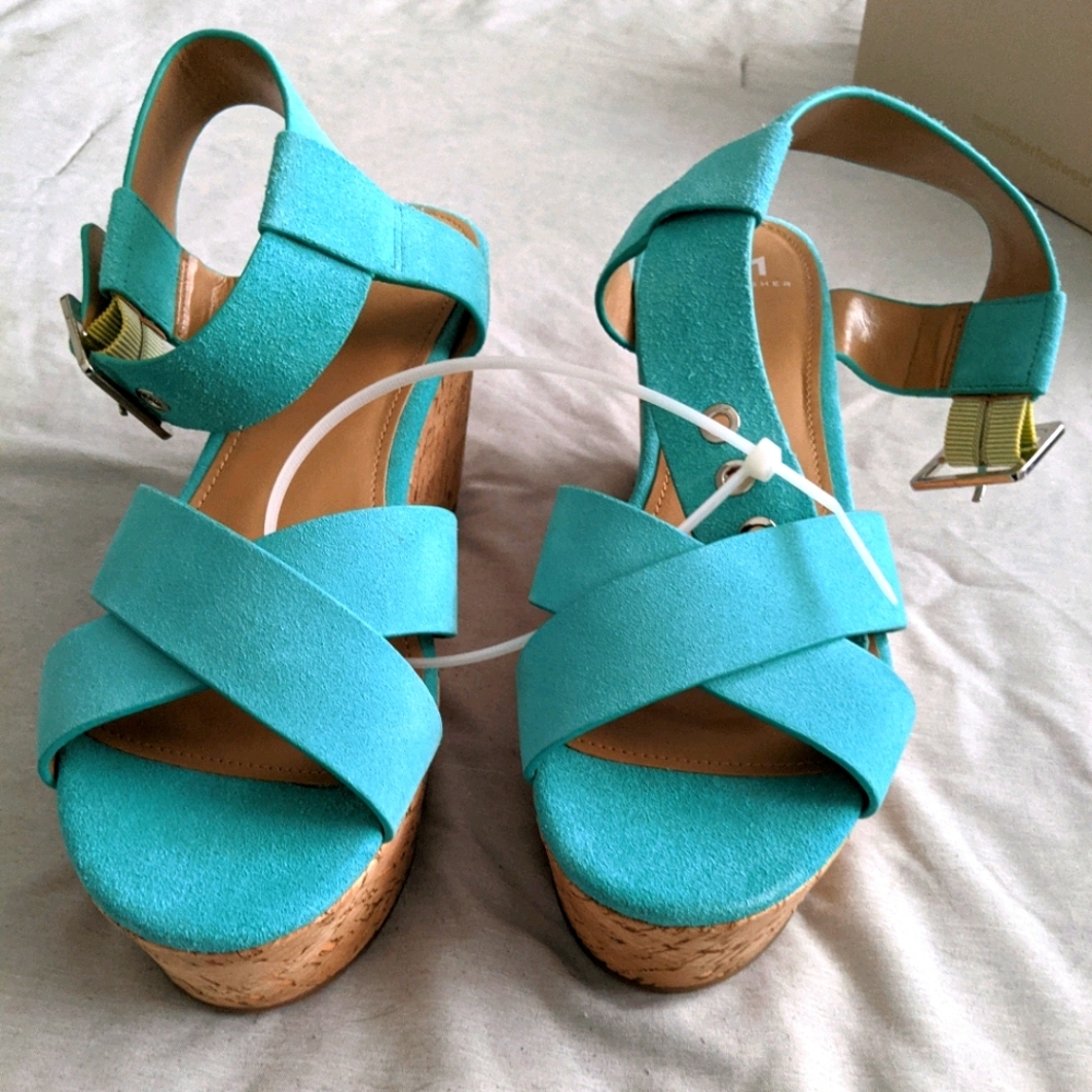 NWT Marc Fisher Heels